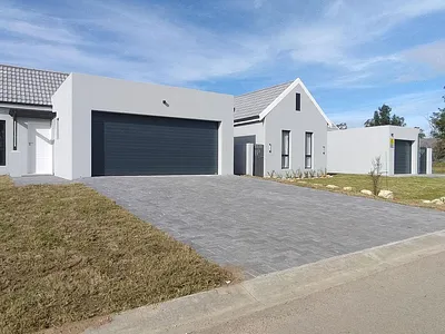 2 Bedroom House To Rent in Port Elizabeth - XOeU.webp