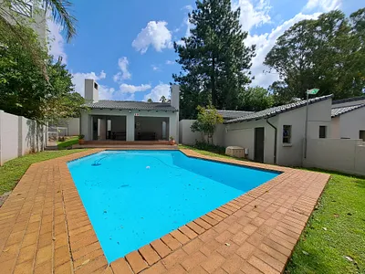 1 Bedroom Apartment For Sale in Sandton - fWRe.webp