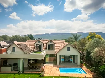 3 Bedroom House For Sale in Hartbeespoort - rbAW.webp