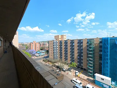 2 Bedroom Apartment For Sale in Pretoria - Z0Pi.webp
