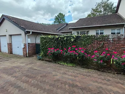 3 Bedroom Townhouse For Sale in Pietermaritzburg - yNYC.webp