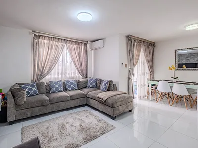 2 Bedroom Apartment For Sale in Durban North - Q7xZ.webp