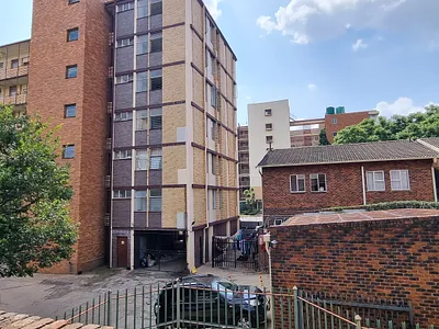 2 Bedroom Townhouse For Sale in Pretoria - vRcM.webp