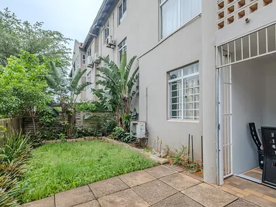 2 Bedroom Apartment For Sale in Durban North - XDKU.webp