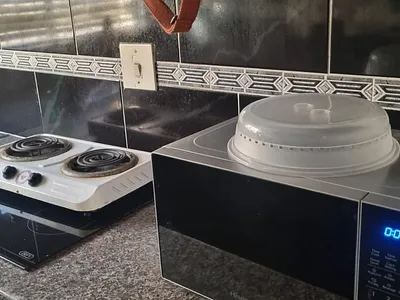 2 Bedroom Apartment To Rent in East London - yT88.webp