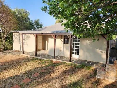 4 Bedroom House To Rent in Johannesburg - O7yh.webp