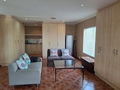 1 Bedroom House To Rent in Port Elizabeth - 0LPD.webp