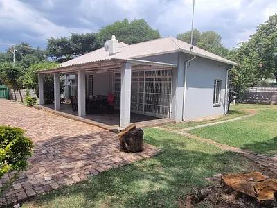 10 Bedroom House For Sale in Pretoria - d94P.webp