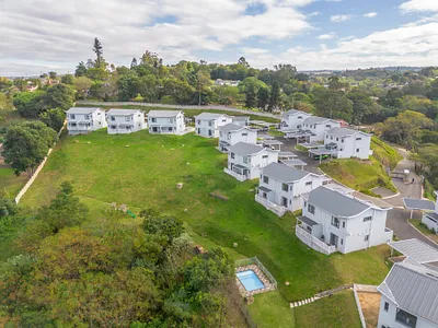 3 Bedroom Townhouse For Sale in Pinetown - lw6l.webp