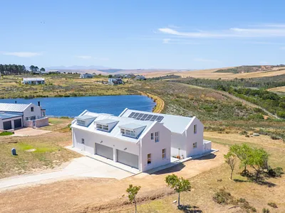 3 Bedroom House For Sale in Bot River - udim.webp