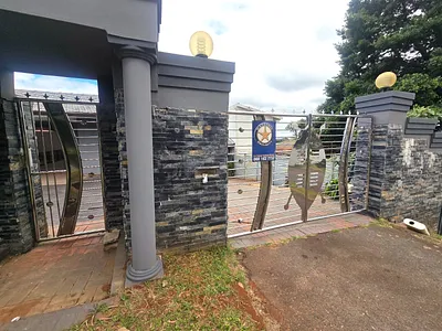 4 Bedroom House To Rent in Durban North - 63ot.webp