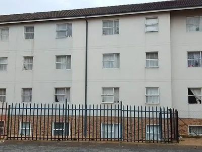 2 Bedroom Apartment For Sale in Midrand - zqHR.webp