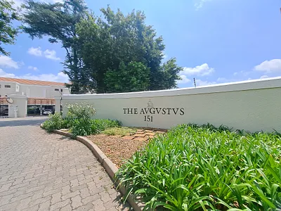 1 Bedroom Apartment For Sale in Sandton - 8htm.webp