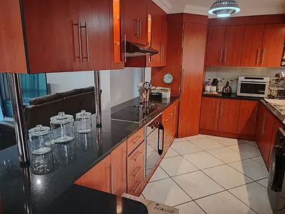 3 Bedroom House For Sale in Springs - e9j8.webp