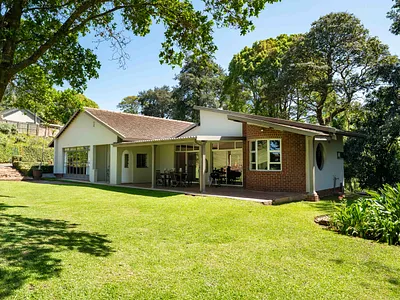 3 Bedroom House For Sale in Kloof - q84C.webp