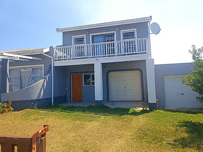 4 Bedroom House For Sale in Mossel Bay - 8MHV.webp