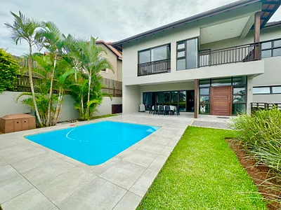 4 Bedroom House For Sale in Ballito - v0xc.webp