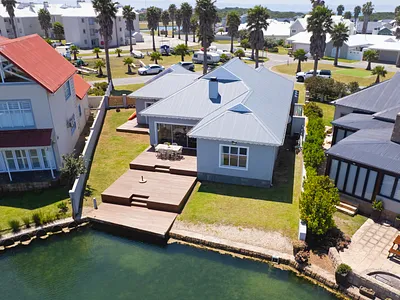 3 Bedroom House For Sale in Jeffreys Bay - E6rM.webp