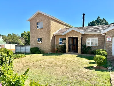 3 Bedroom House For Sale in Malmesbury - qgl6.webp