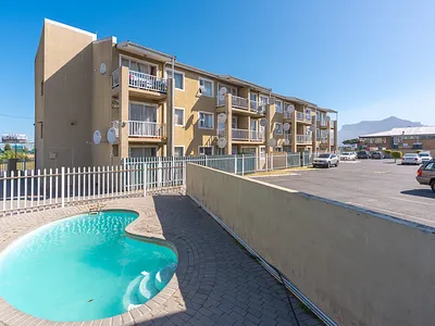 2 Bedroom Apartment For Sale in Cape Town - img