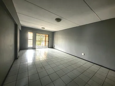 3 Bedroom Apartment For Sale in Rustenburg - fh7k.webp