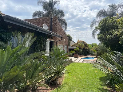 5 Bedroom House For Sale in Witbank - lY2F.webp