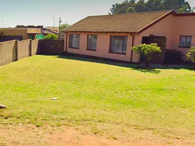 3 Bedroom House For Sale in Witbank - GRZE.webp