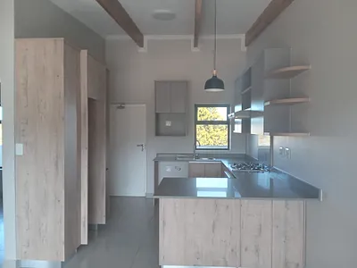 2 Bedroom Apartment To Rent in George - nfGd.webp