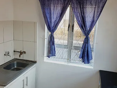 1.5 Bedroom Apartment To Rent in Durban - Ot6x.webp