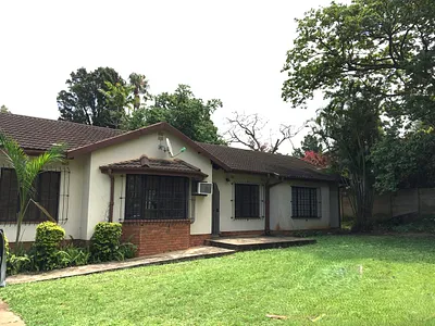 3 Bedroom House To Rent in Empangeni - caBE.webp
