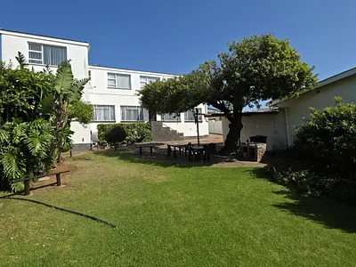10 Bedroom House For Sale in Jeffreys Bay - Whg7.webp
