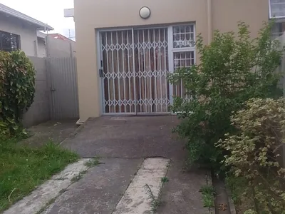 1 Bedroom Apartment To Rent in East London - SaLz.webp