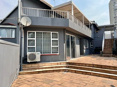 3 Bedroom Apartment For Sale in Durban - Hcdt.webp