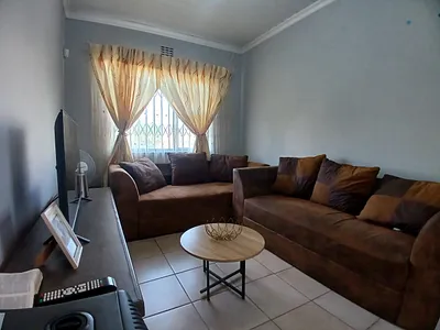 3 Bedroom House For Sale in East London - 58h5.webp