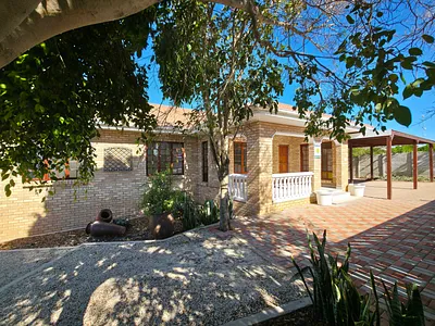 3 Bedroom House For Sale in Jeffreys Bay - gG83.webp