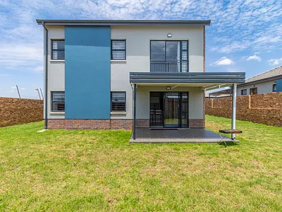 4 Bedroom House For Sale in Lion Pride Lifestyle Estate, Randburg - hOrh.webp