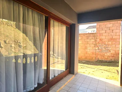 3 Bedroom House To Rent in Durban - bkRl.webp