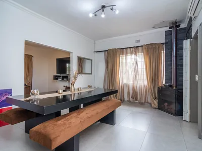 3 Bedroom House For Sale in Roodepoort - id1k.webp