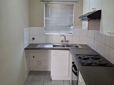 2 Bedroom Apartment To Rent in Brackenfell - rHxW.webp