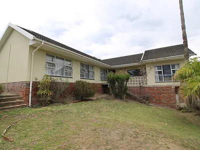 3 Bedroom House For Sale in East London - N4jG.webp