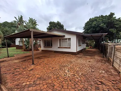 4 Bedroom House For Sale in Pretoria - 9sfc.webp