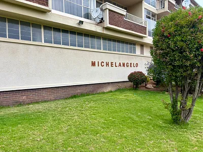 2 Bedroom Apartment For Sale in Johannesburg - S3We.webp