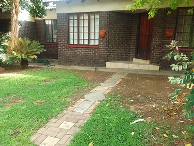 3 Bedroom Townhouse For Sale in Rustenburg - fHBN.webp