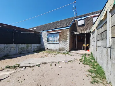 3 Bedroom House For Sale in Cape Town - img