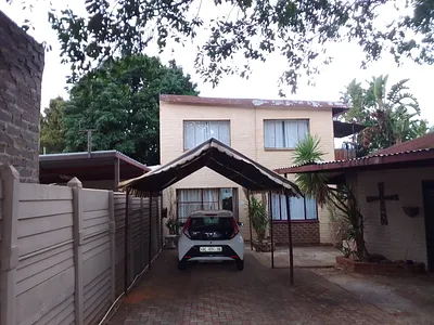 2 Bedroom House To Rent in Rustenburg - TRBR.webp
