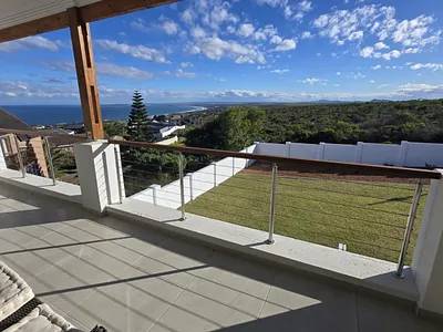 4 Bedroom House For Sale in Mossel Bay - oD5t.webp