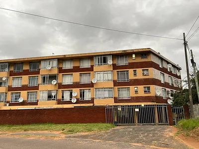 1.5 Bedroom Apartment To Rent in Durban - CQhY.webp