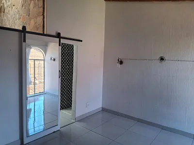 3 Bedroom Apartment To Rent in Johannesburg - img