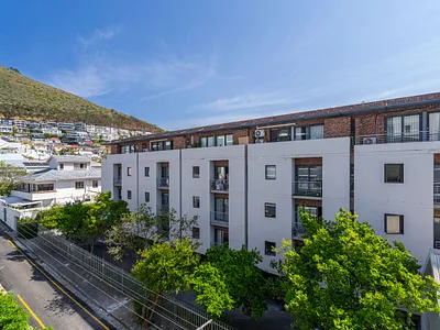 2 Bedroom Apartment To Rent in Cape Town - KpZQ.webp