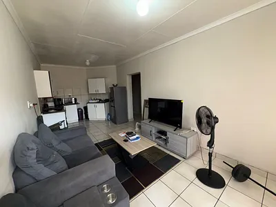 3 Bedroom Apartment For Sale in Rustenburg - QLp9.webp